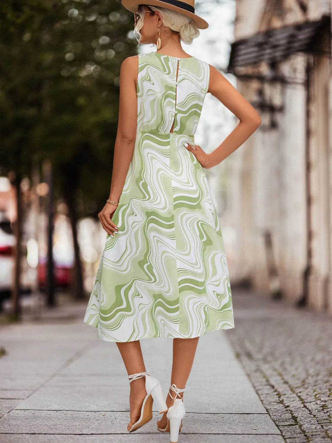 Printed Sleeveless Midi Dress