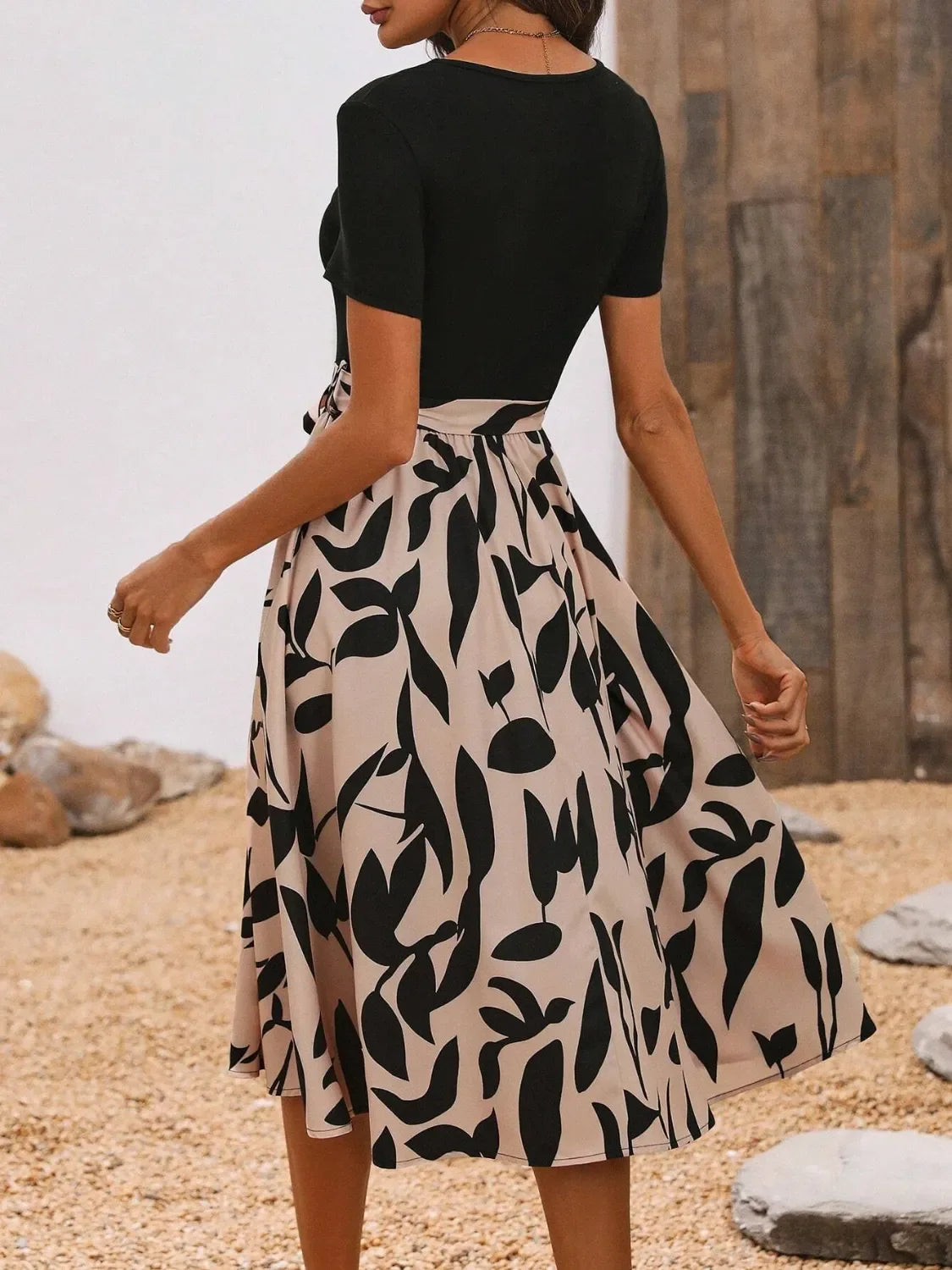 Printed Round Neck Short Sleeve Midi Dress