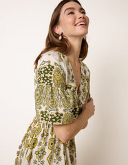 V Neck Border Print Dress