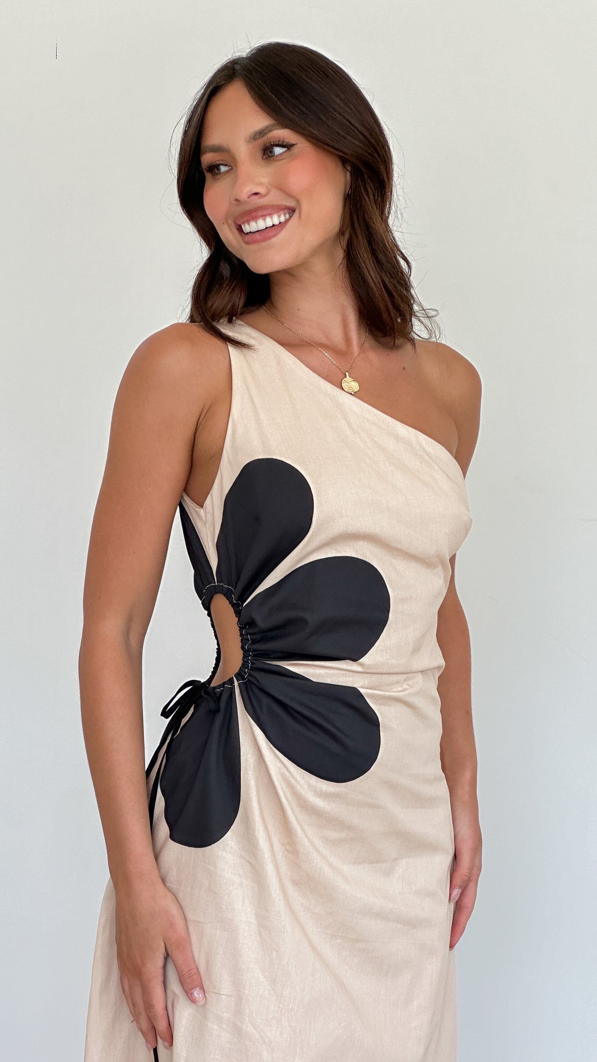Nancia Maxi Dress - Beige / Black