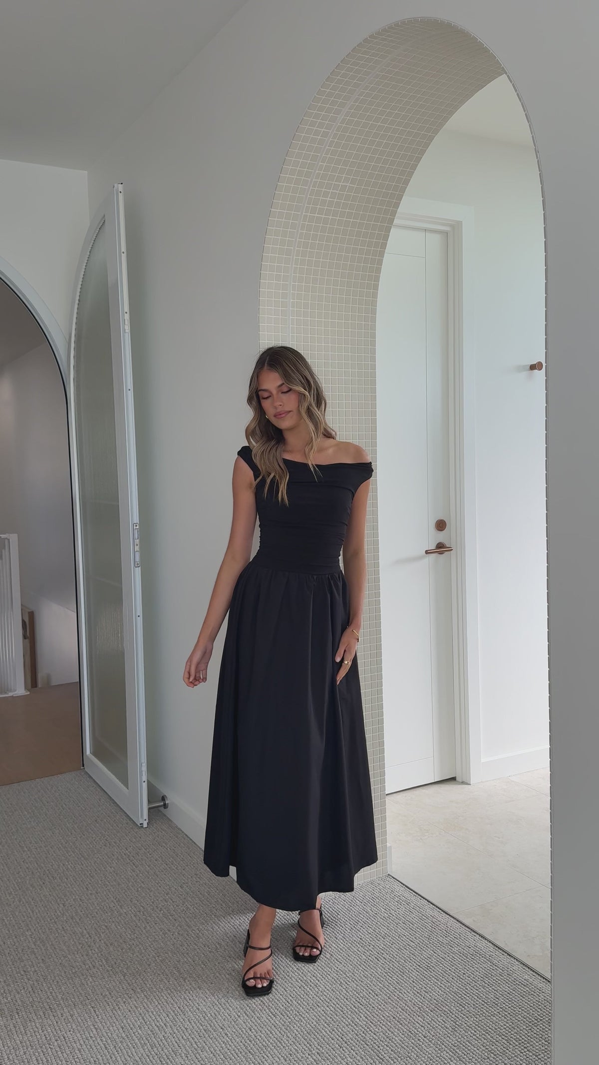 Immy Midi Dress - Black