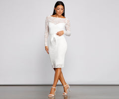 Keely Lace Sweetheart Midi Dress