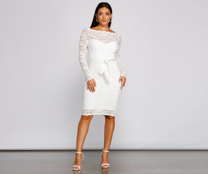 Keely Lace Sweetheart Midi Dress