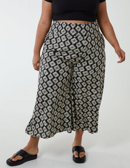 Curve Shirred Wide Leg Trousers