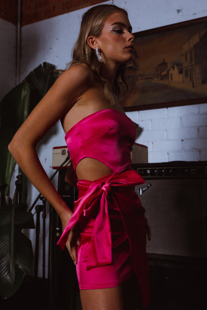 Eyes For You Waist Tie Mini Dress Fuchsia