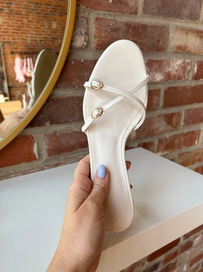 Holly Kitten Heel