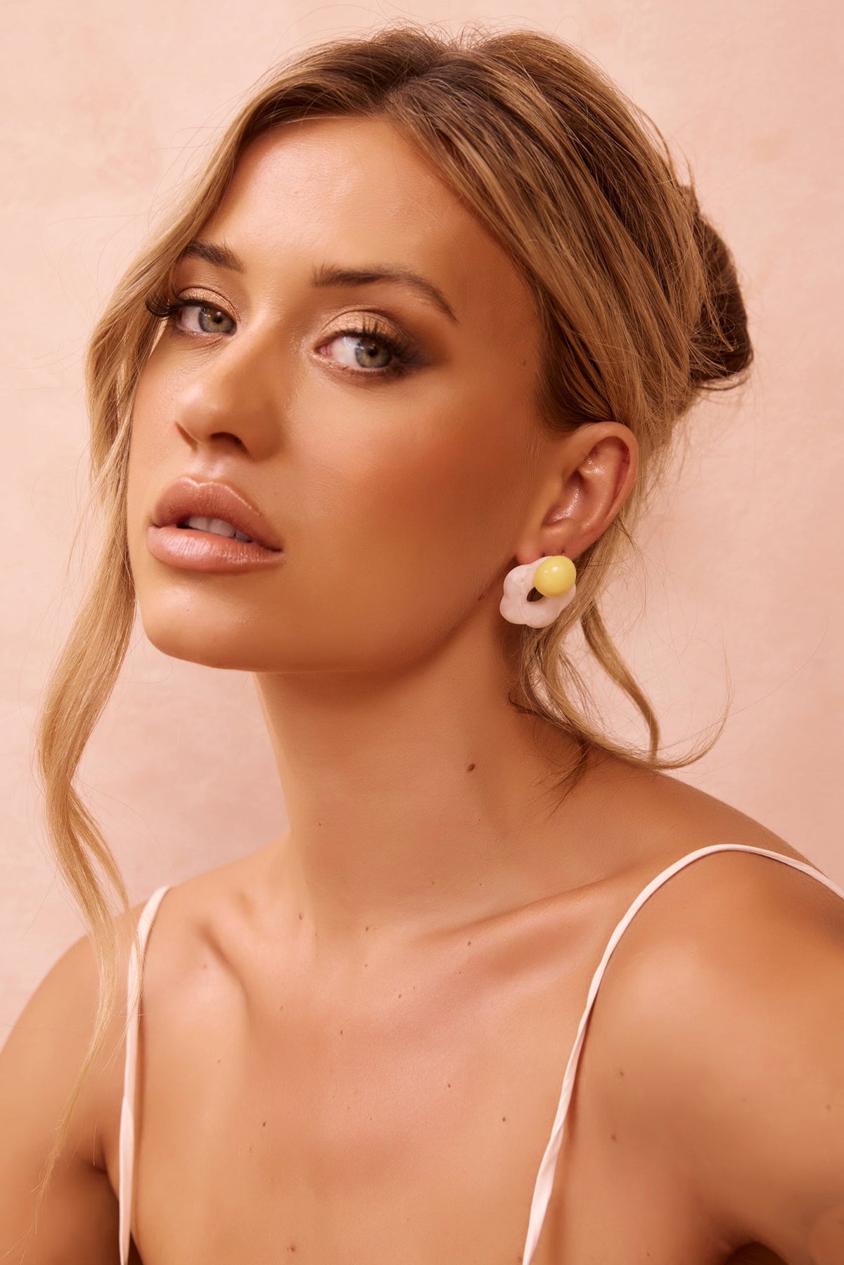 Sunny Side Bloom Earrings - Yellow